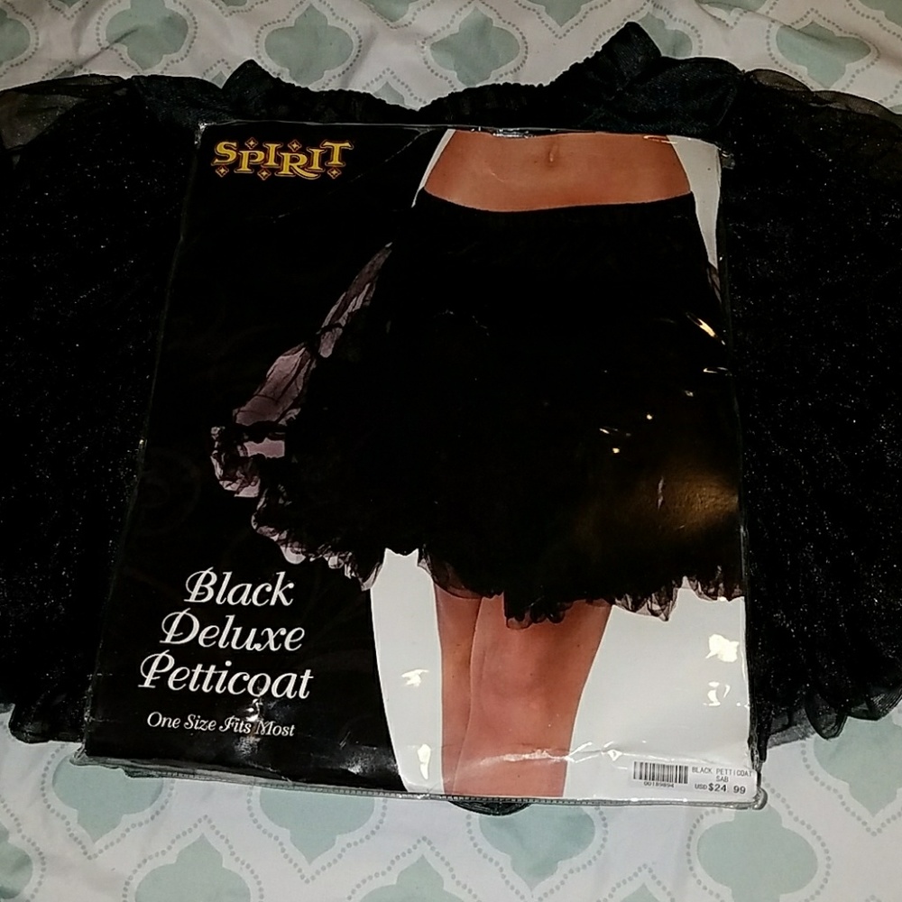 Spirit Black Deluxe Petticoat